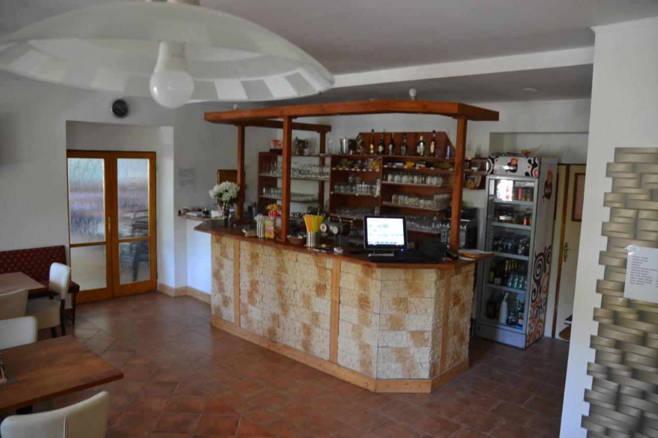 Hotel Podkost Libošovice Esterno foto