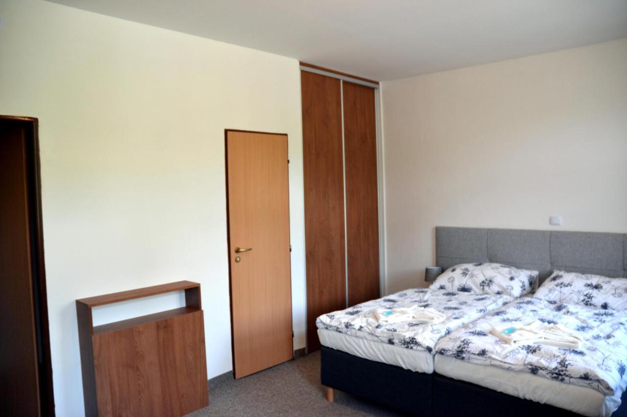 Hotel Podkost Libošovice Esterno foto