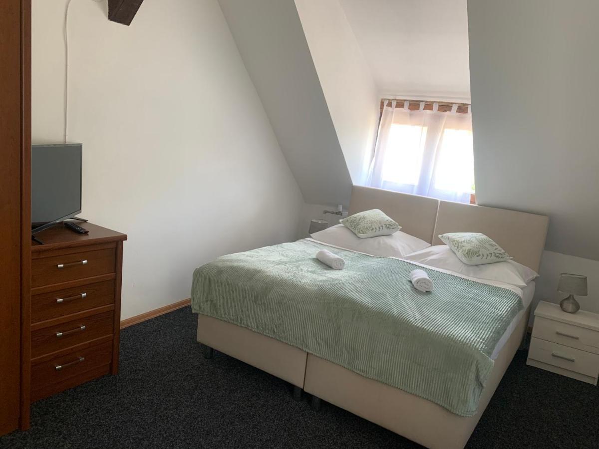 Hotel Podkost Libošovice Esterno foto